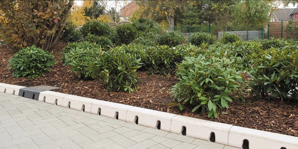ACO DRAIN® KerbDrain