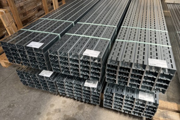 Fotografie Metal Trade COMAX