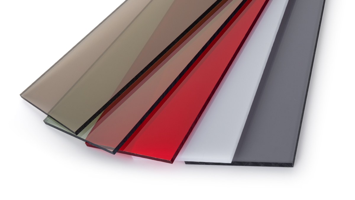 POLYCARBONATE COLOURED